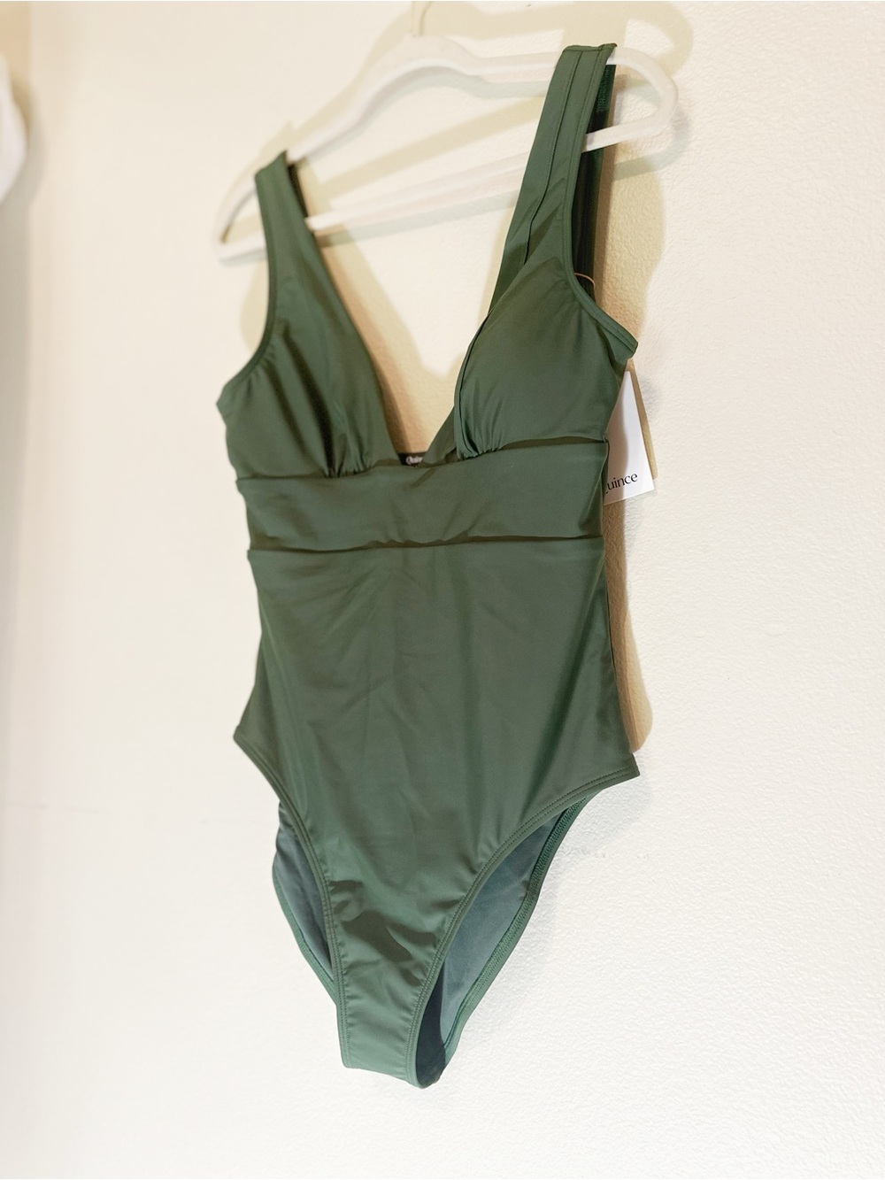 Quince Medium green V-Neck One-Piece. Bnwt - Picture 3 of 9